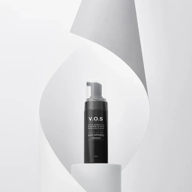 Moist-Refreshing-Cleanser3